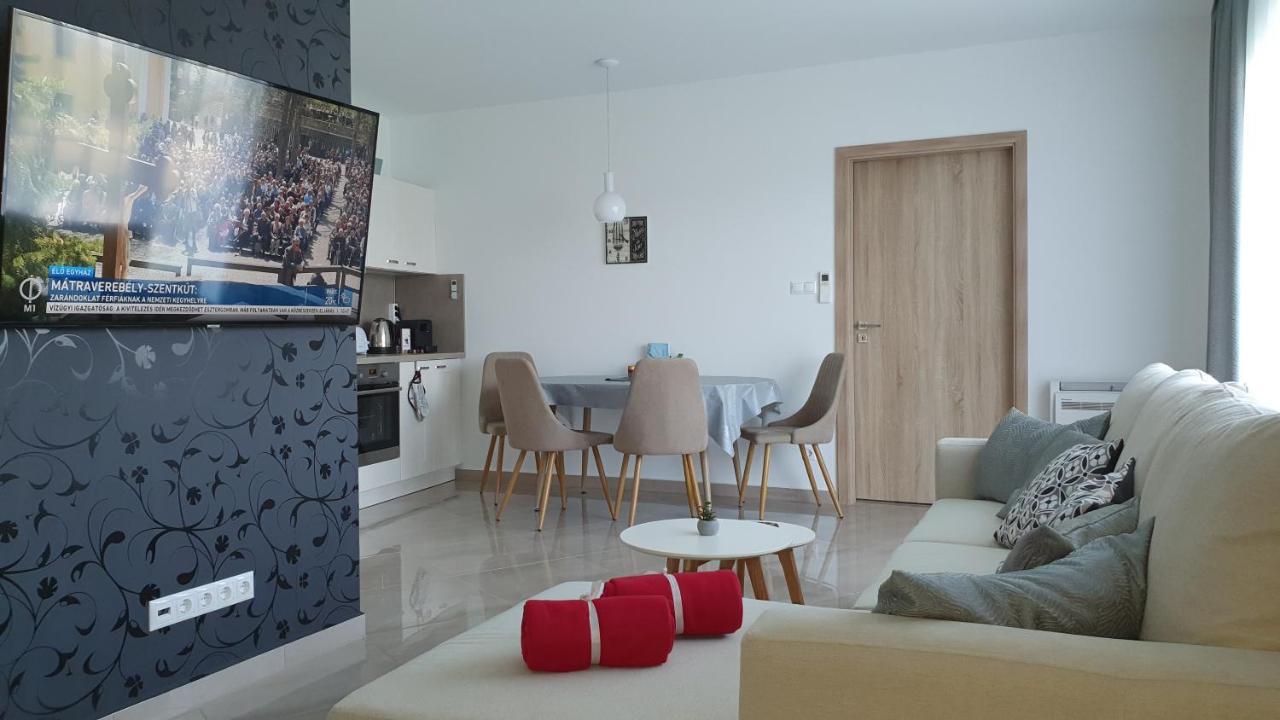 Kekvitorla Apartman Кестхей Экстерьер фото