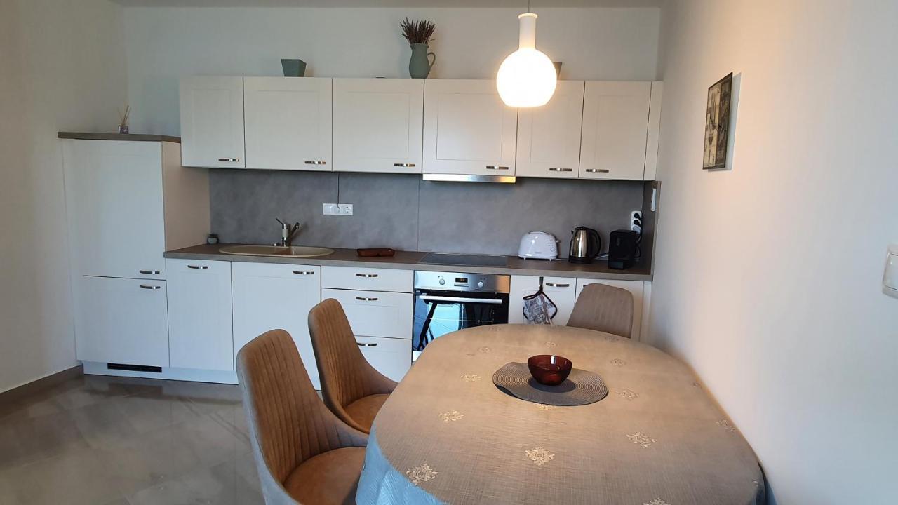 Kekvitorla Apartman Кестхей Экстерьер фото