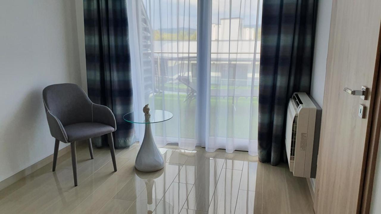 Kekvitorla Apartman Кестхей Экстерьер фото