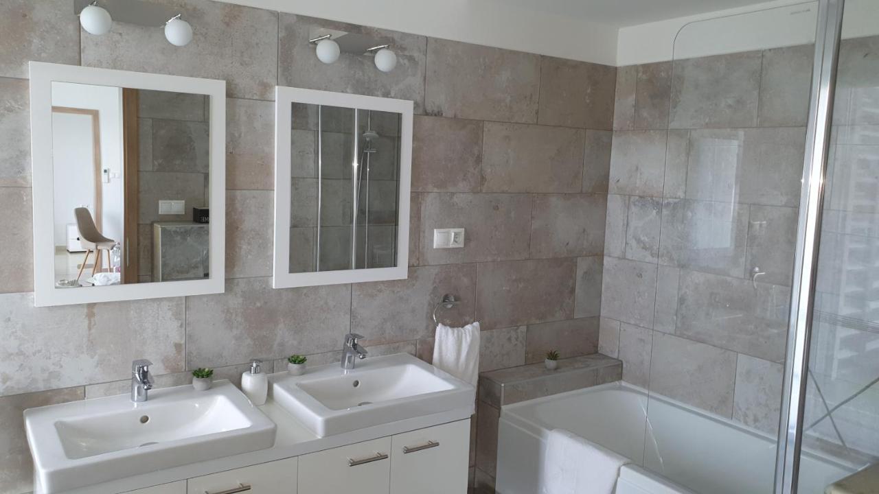 Kekvitorla Apartman Кестхей Экстерьер фото
